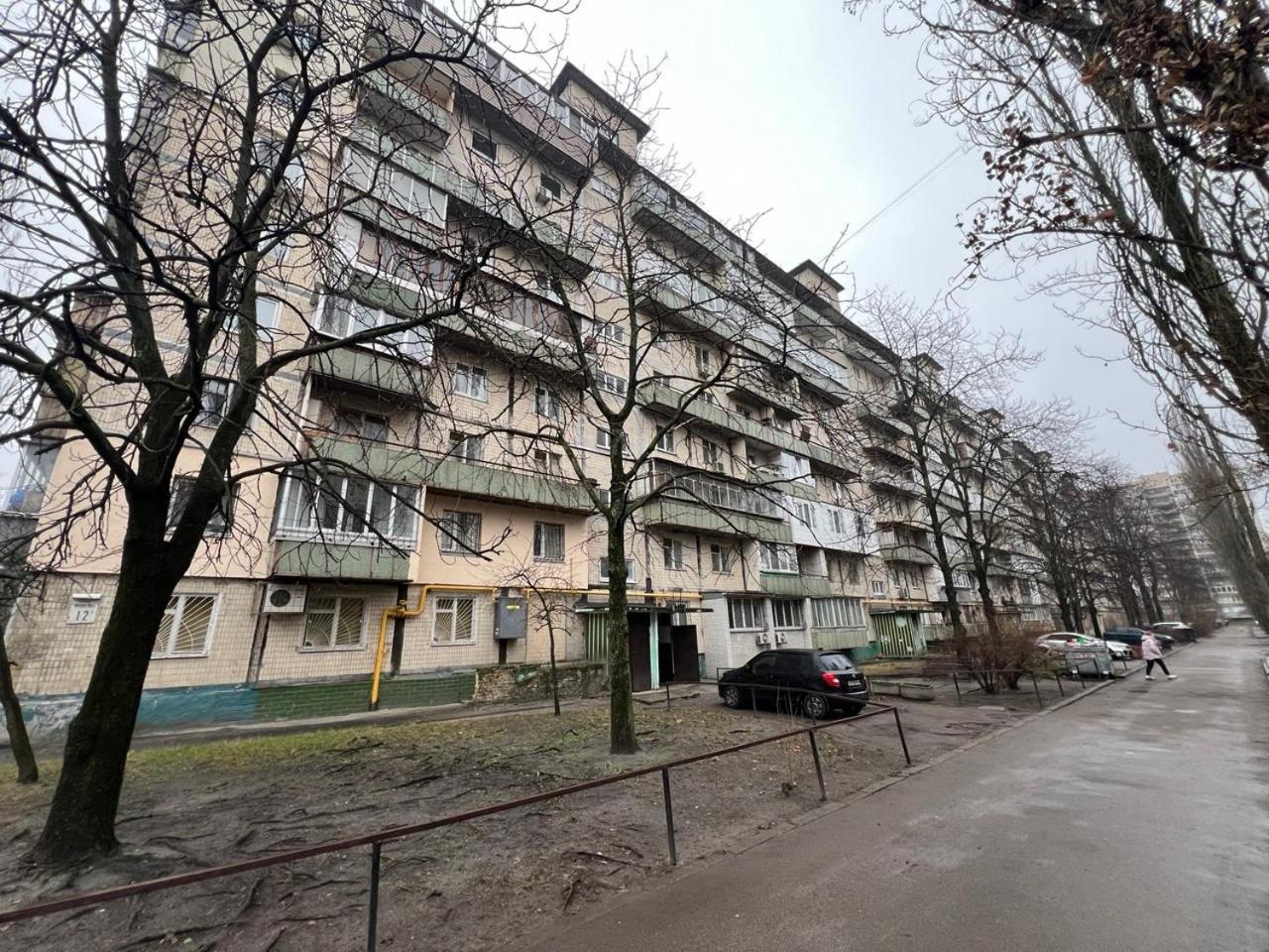 Квартира Эконом-Класса Возле Метро Левобережная Kiev Exterior foto